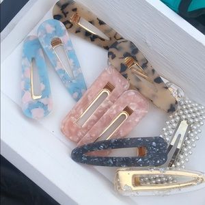 Assorted barrettes